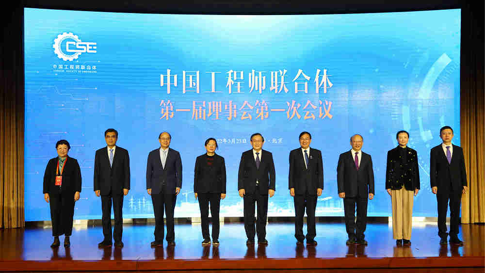 0f1308eadcae438198c7b4faf519a70d.jpg 0f1308eadcae438198c7b4faf519a70d.jpg